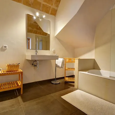 Amilcar House By Slow Palma
