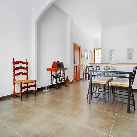 Amilcar House By Slow 帕爾馬